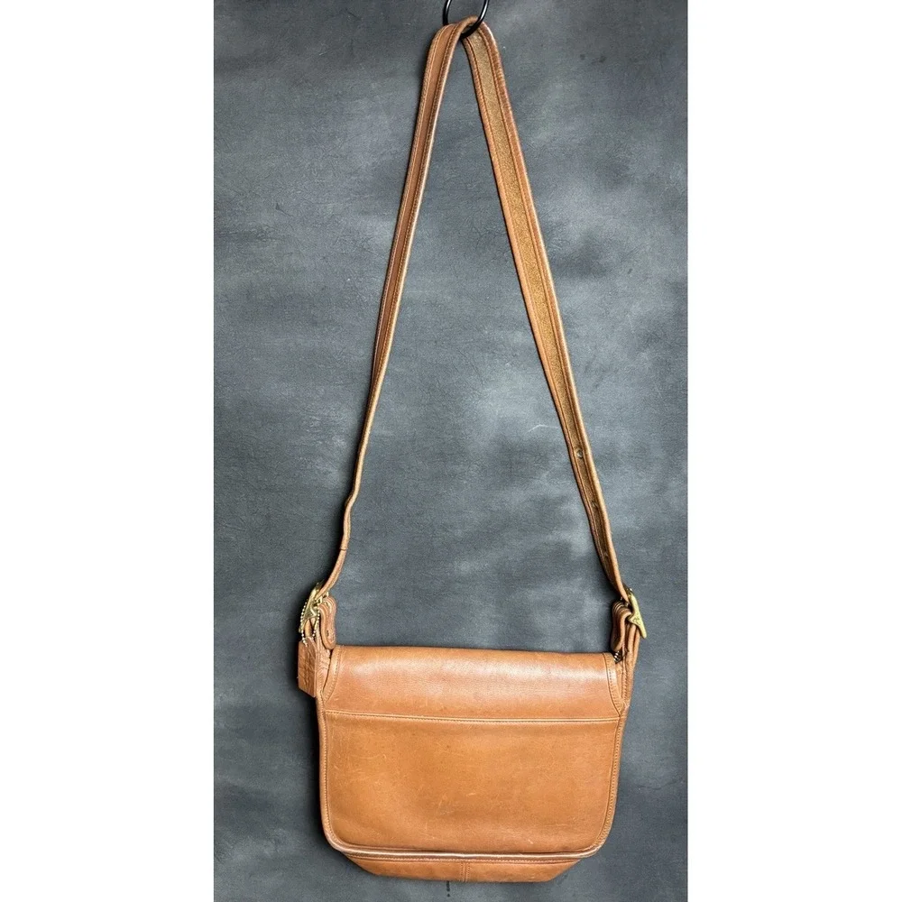 Vintage 90s Coach Patricia's Legacy 9951 Tan Leather Flap Crossbody Saddle Bag